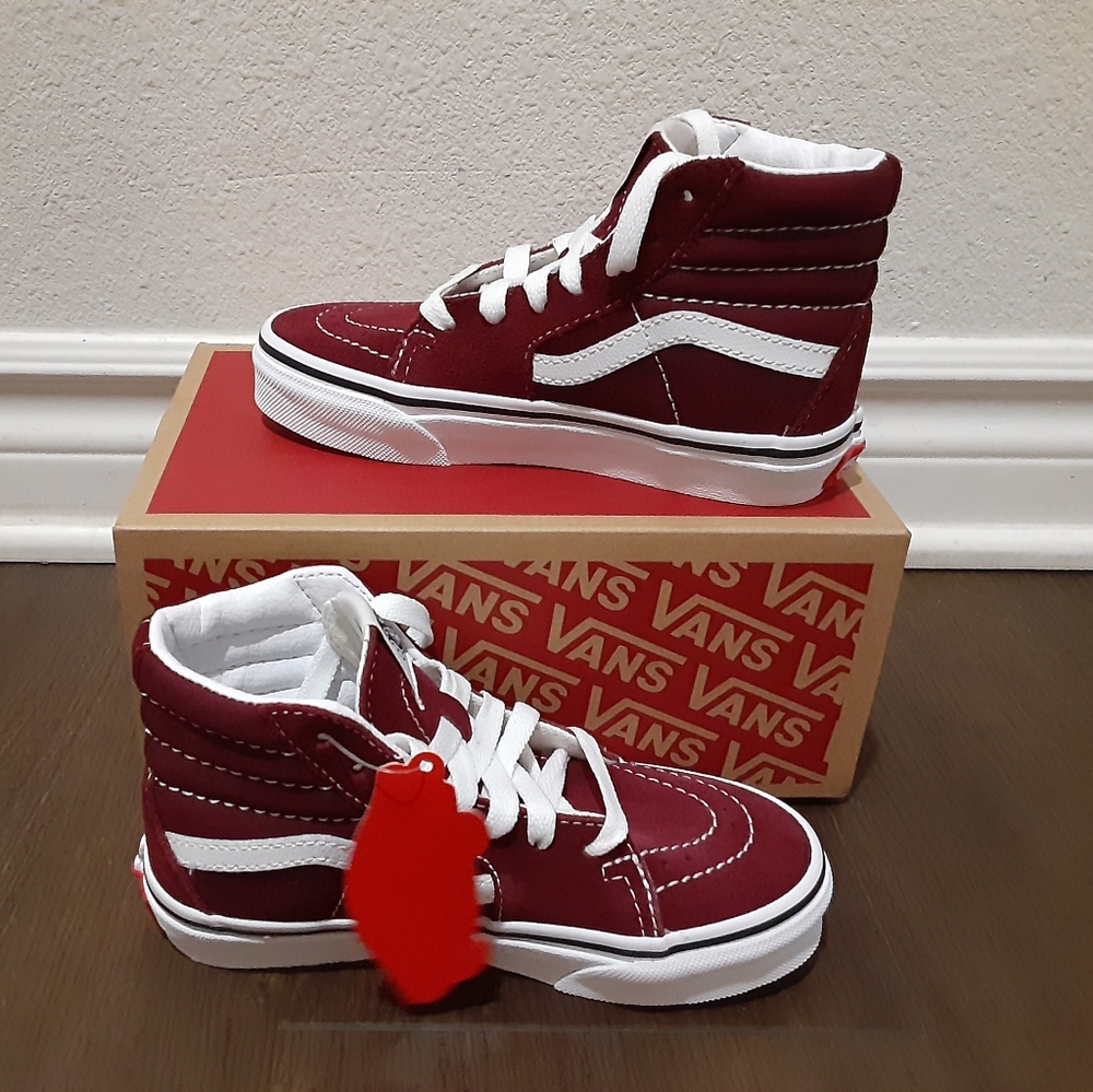 Vans - Picture 2 of 4